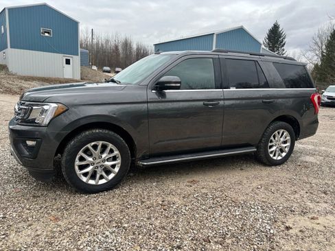 Used 2021 Ford Expedition XLT image 1