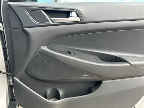 Used 2021 Hyundai Tucson Limited image 30