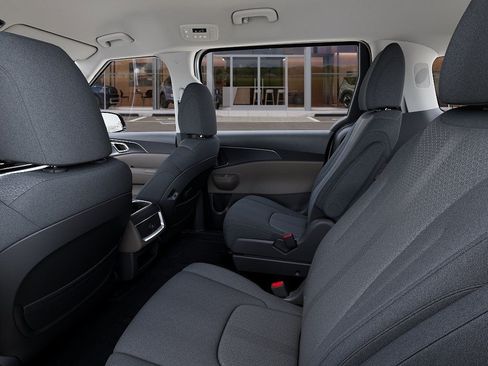 New 2026 Kia Carnival LX FWD image 18