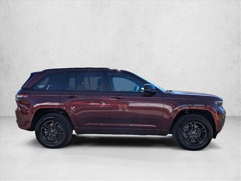 Used 2025 Jeep Grand Cherokee Limited 4xe image 4