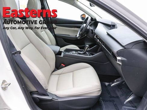 Used 2023 MAZDA MAZDA3 s FWD image 25