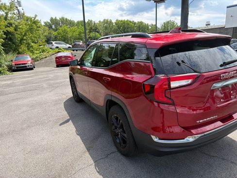 Used 2023 GMC Terrain AT4 AWD/4WD image 11