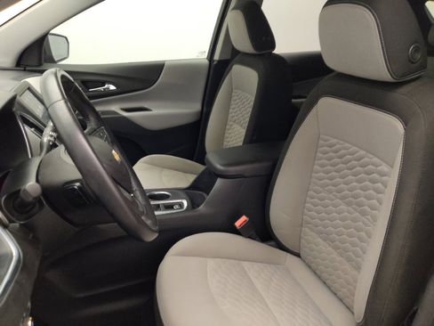 Used 2020 Chevrolet Equinox LT image 17