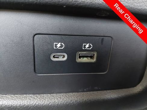 Used 2023 Nissan Pathfinder SL FWD image 22