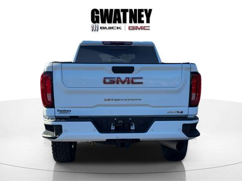 Used 2023 GMC Sierra 2500 AT4 w/ AT4 Preferred Package image 5