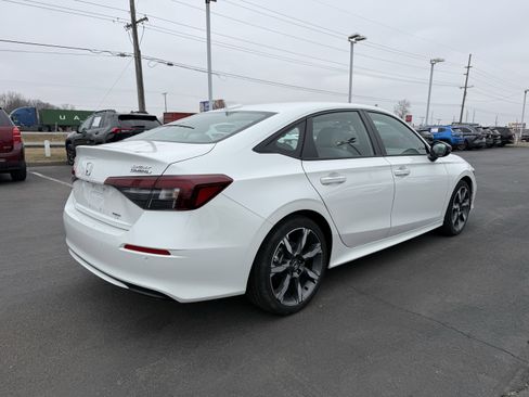 Used 2025 Honda Civic Sport Touring image 9