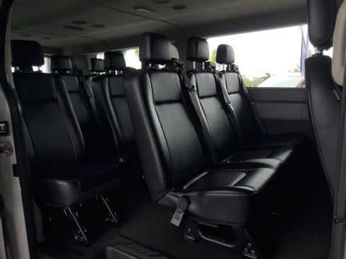 Used 2024 Ford Transit 350 XL image 8