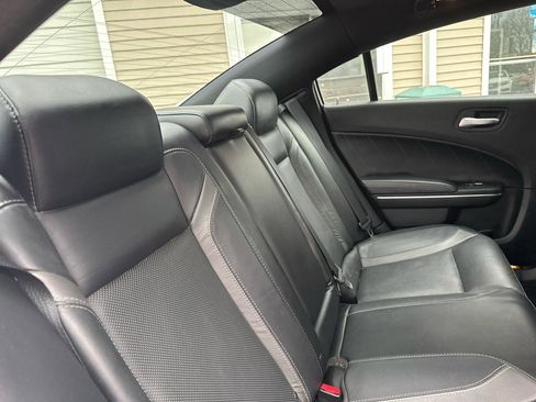 Used 2015 Dodge Charger SXT w/ AWD Plus Group image 23