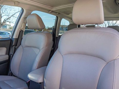 Used 2017 Subaru Forester 2.5i Limited image 11