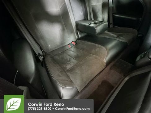 Used 2017 Dodge Challenger R/T Scat Pack w/ Leather Interior Group RWD image 28