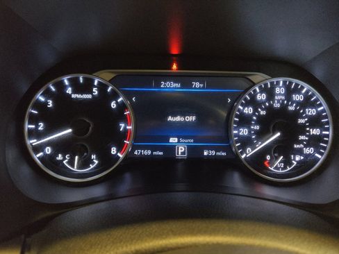 Used 2023 Nissan Sentra SR w/ SR Premium Package FWD image 23