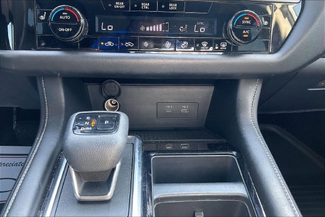 Used 2023 Nissan Pathfinder SV AWD/4WD image 35
