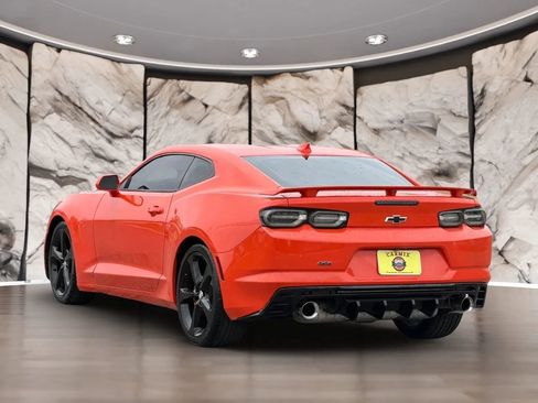 Used 2019 Chevrolet Camaro SS RWD image 8