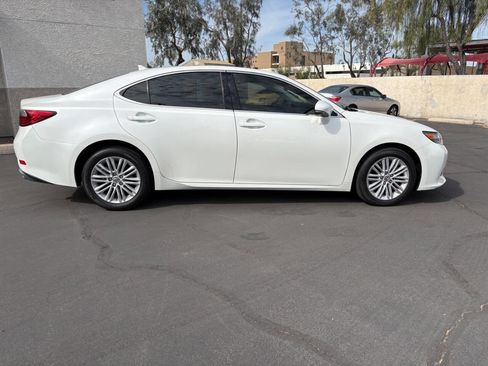 Used 2013 Lexus ES 350 Base 4dr Sedan w/ Premium Pkg image 8