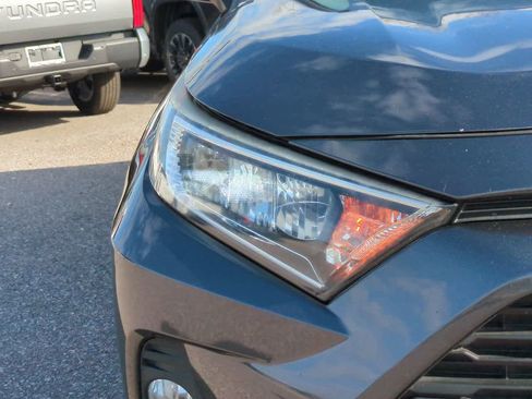 Used 2019 Toyota RAV4 XLE AWD/4WD image 10