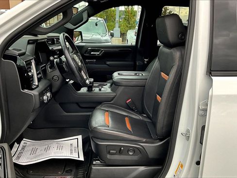 Certified 2022 GMC Sierra 1500 AT4 w/ AT4 Premium Package image 21