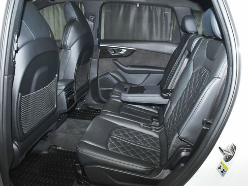 Used 2021 Audi SQ7 Premium Plus w/ Executive Package image 57