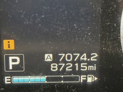 Used 2017 Subaru Impreza 2.0i Limited w/ Popular Package #4A image 5