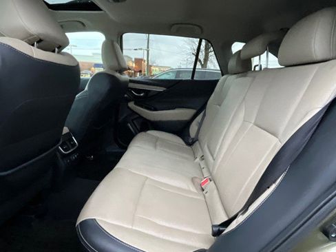 Used 2021 Subaru Outback Limited image 33
