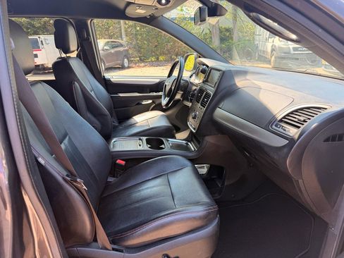 Used 2019 Dodge Grand Caravan GT FWD image 27