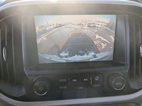 Used 2016 GMC Canyon SLT image 17