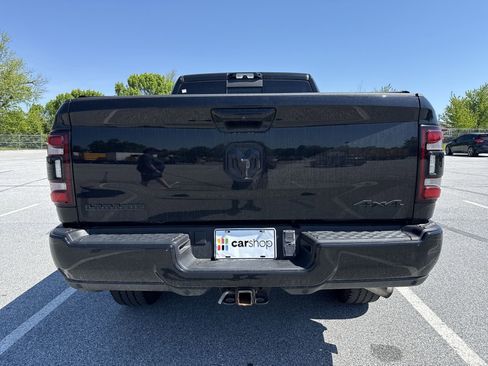 Used 2022 RAM 2500 Laramie w/ Night Edition AWD/4WD image 4