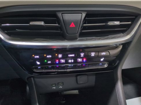Used 2024 Buick Encore GX Avenir w/ Avenir Technology Package AWD/4WD image 23