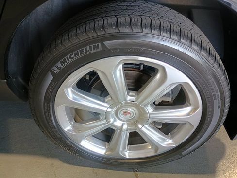 Used 2015 Cadillac SRX Premium image 45