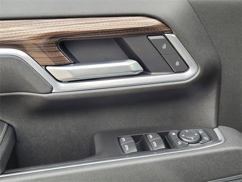 Used 2025 Chevrolet Silverado 2500 LT w/ Safety Package image 23