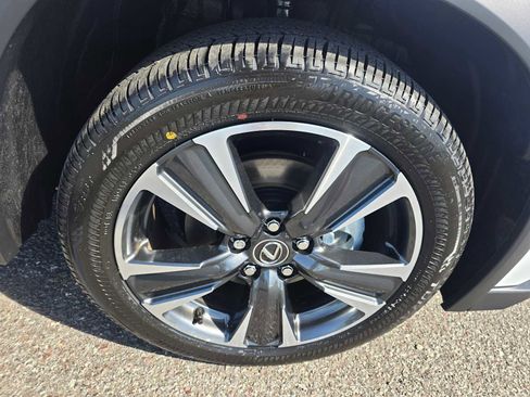 New 2026 Lexus UX 300h FWD image 9