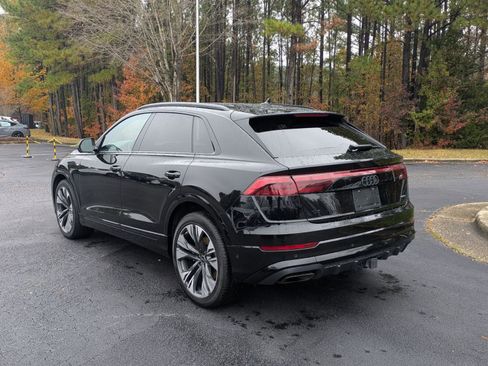 Used 2025 Audi Q8 Prestige w/ Prestige Package image 7