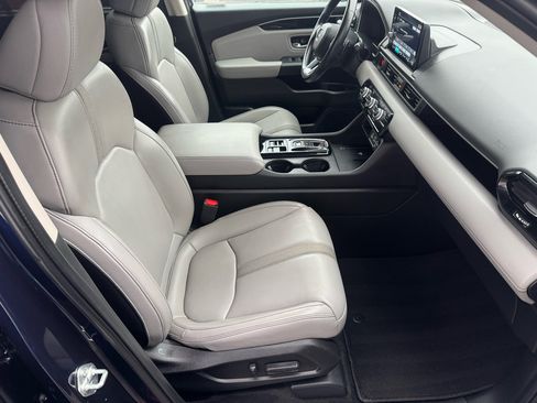 Used 2023 Honda Pilot EX-L image 11