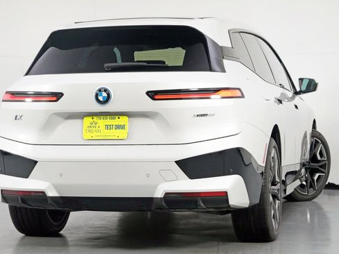 Used 2023 BMW iX xDrive50 w/ Sport Package image 5