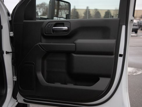 Used 2021 Chevrolet Silverado 2500 W/T w/ WT Convenience Package image 12