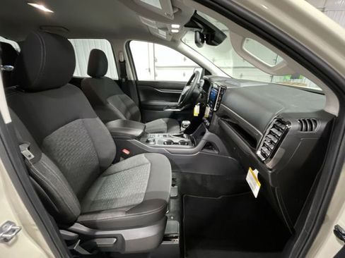 Used 2025 Ford Ranger XLT w/ Technology Package image 29