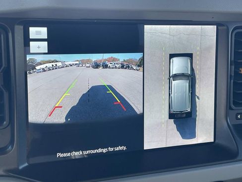 Used 2021 Ford Bronco Badlands image 19