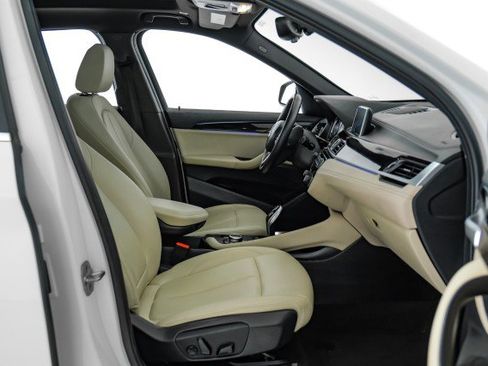 Used 2022 BMW X1 xDrive28i w/ Premium Package image 31