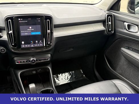Certified 2025 Volvo XC40 B5 Core AWD/4WD image 14
