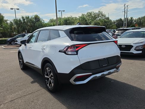 Certified 2023 Kia Sportage EX FWD image 6