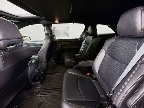 Certified 2025 Toyota Sienna XSE w/ XSE Plus Package AWD/4WD image 27