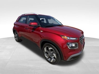 Used 2025 Hyundai Venue SEL