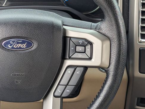 Used 2015 Ford F150 Lariat w/ Equipment Group 501A Mid image 21