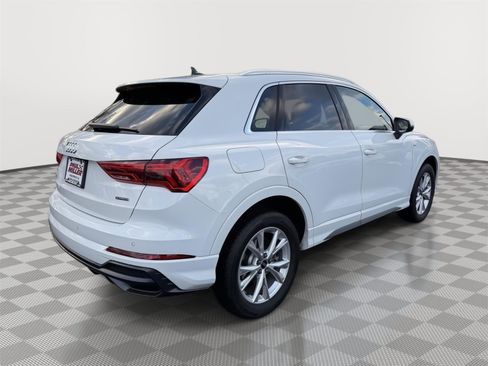 Used 2022 Audi Q3 2.0T Premium Plus w/ Premium Plus Package image 6