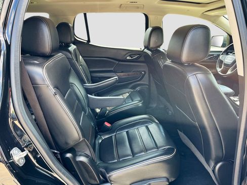 Used 2022 GMC Acadia Denali w/ Denali Ultimate Package image 29