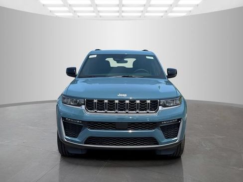 New 2026 Jeep Grand Cherokee Limited AWD/4WD image 2