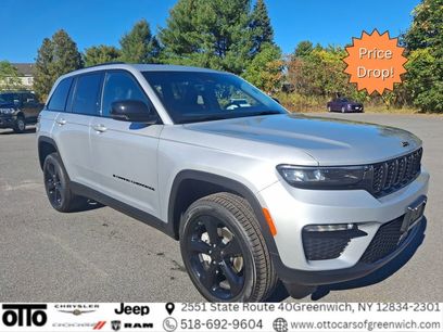 New 2025 Jeep Grand Cherokee Limited w/ Black Appearance Package