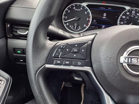 Used 2024 Nissan Sentra SV FWD image 13