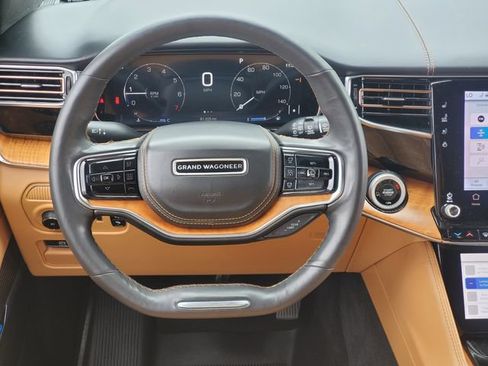 Used 2022 Jeep Grand Wagoneer Series III w/ Rear Seat Video Group 1 AWD/4WD image 27