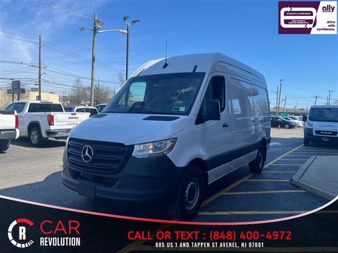 Used 2025 Mercedes-Benz Sprinter 2500 image 3