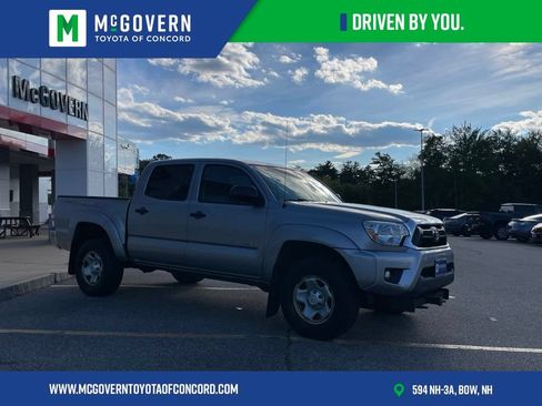 Used 2015 Toyota Tacoma 4x4 Double Cab w/ SR5 Package image 7